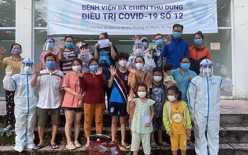 Số bệnh nhân xuất viện tăng cao. (Ảnh: NGUYỄN THIÊM)
