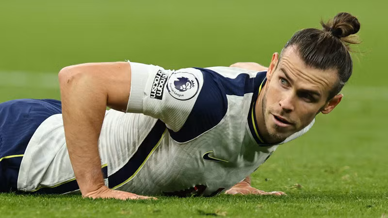 Gareth Bale phải nhanh chóng đứng dậy sau sai lầm trước West Ham.