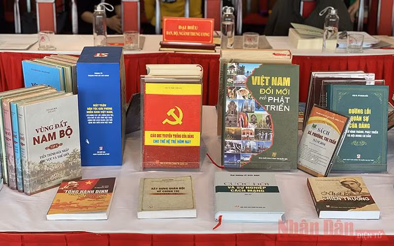 Nâng cao chất lượng và hiệu quả hoạt động công tác xuất bản, phát hành sách lý luận, chính trị trong tình hình mới -0