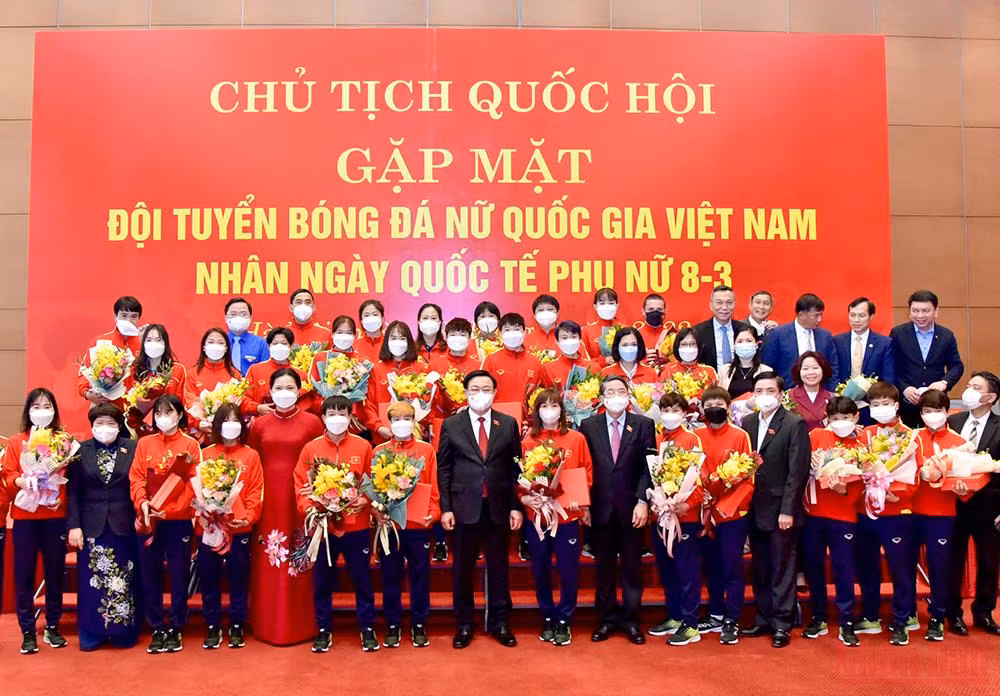 Tiếp tục đóng góp tâm sức, trí tuệ nhằm đổi mới, nâng cao chất lượng hoạt động của Quốc hội -0