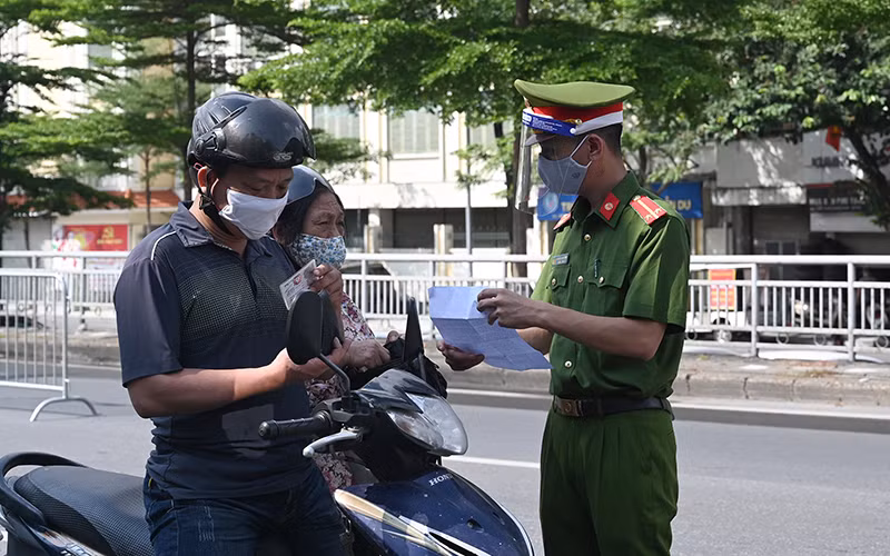 Những quyết định bước ngoặt giúp giảm ca nhiễm và tử vong do Covid-19 -0
