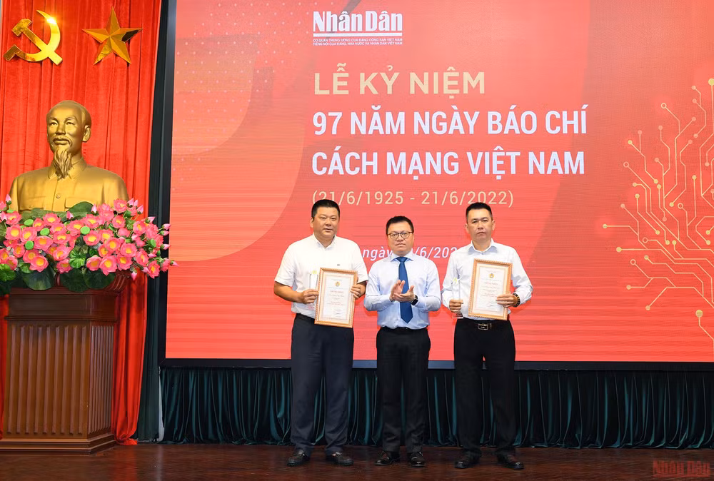 Hình ảnh Lễ Kỷ niệm 97 năm Ngày Báo chí Cách mạng Việt Nam -0