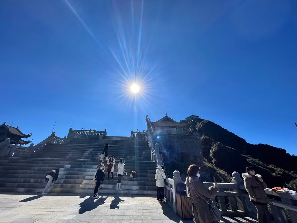 Sun World Fansipan Legend đón du khách trở lại sau gần 7 tháng -0
