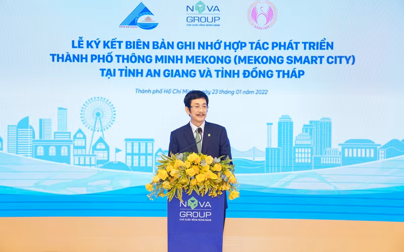 Ông Bùi Thành Nhơn, Chủ tịch Hội đồng quản trị NovaGroup tích cực kêu gọi các tổ chức, các doanh nghiệp cùng hợp lực phát triển, cùng vươn ra thế giới.