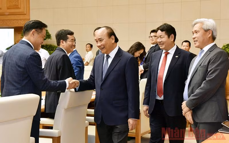 Thủ tướng Nguyễn Xuân Phúc gặp mặt các doanh nghiệp tiêu biểu -0