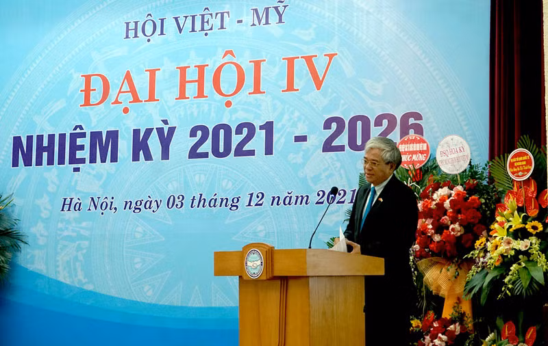 Nguyên Đại sứ Việt Nam tại Mỹ Phạm Quang Vinh được bầu làm Chủ tịch Hội Việt-Mỹ khóa IV.