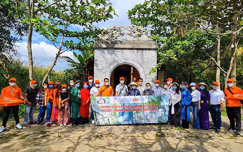 Du khách tham gia tour mới “Thủ Đức - thành phố bên dòng sông xanh” do Sở Du lịch Thành phố Hồ Chí Minh và Công ty TST Tourist tổ chức những ngày đầu năm 2022. (Ảnh:hochiminhcity.gov.vn)