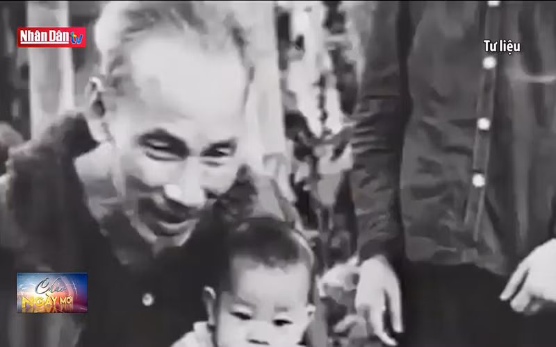 Ngày này năm xưa - Bác Hồ với thiếu niên, nhi đồng