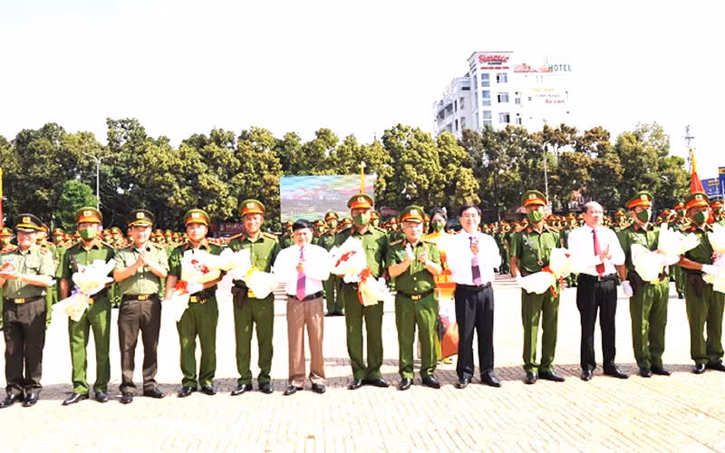 Thi điều lệnh, bắn súng, võ thuật công an nhân dân -0