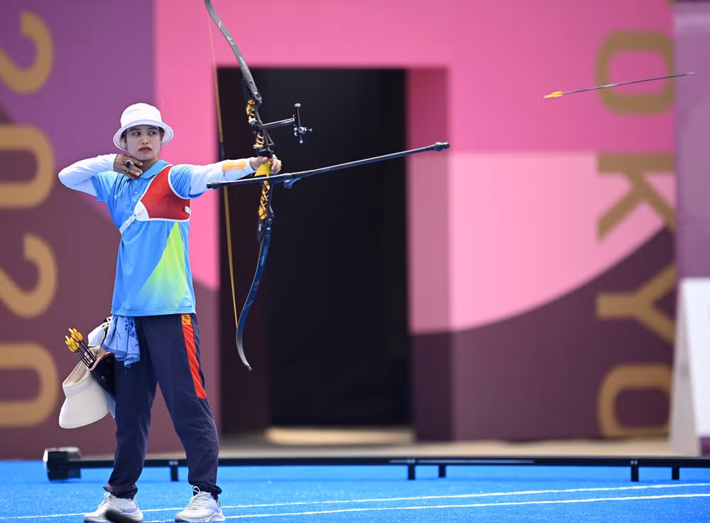 Ánh Nguyệt thua ngược vận động viên chủ nhà. (Ảnh: Reuters)
