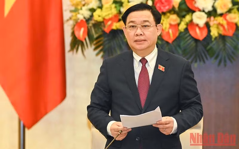 Chủ tịch Quốc hội Vương Đình Huệ phát biểu tại phiên họp thứ 10. (Ảnh: DUY LINH)