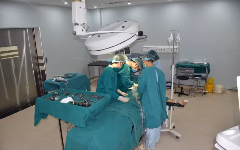 Từ nguồn vốn xã hội hóa, nhiều trang thiết bị y tế hiện đại đã được TTYT huyện Thanh Thủy đầu tư góp phần nâng cao chất lượng khám chữa bệnh, chăm sóc sức khỏe nhân dân trên địa bàn.