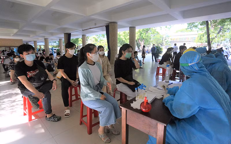 Đà Nẵng tăng cường xét nghiệm, truy vết Covdi-19 trong cộng đồng.