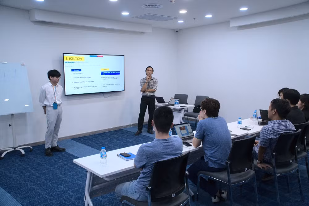 Những sản phẩm đầu tay của thế hệ gen Z đam mê công nghệ -0