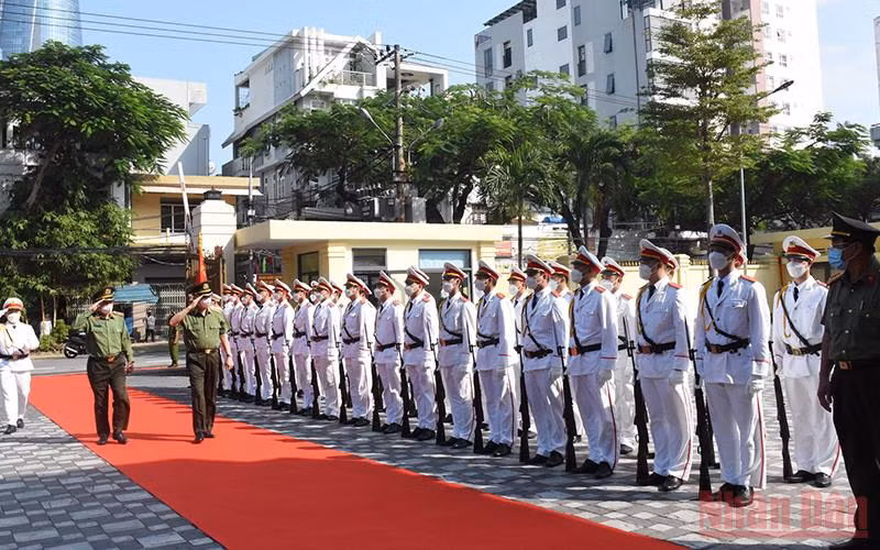 Bộ trưởng Công an Tô Lâm thăm, làm việc tại Công an thành phố Đà Nẵng.
