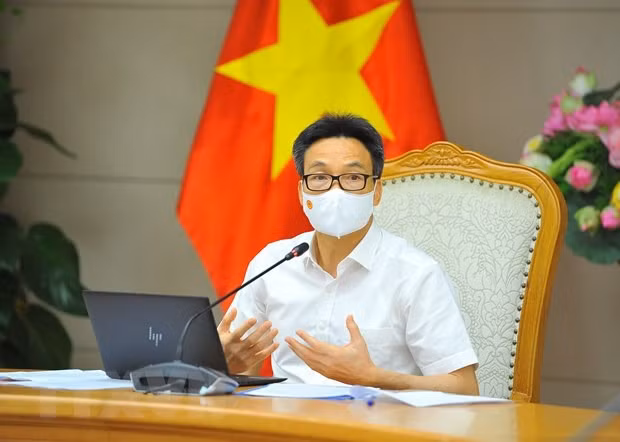 Phó Thủ tướng Vũ Đức Đam chủ trì cuộc họp. (Ảnh: TTXVN)