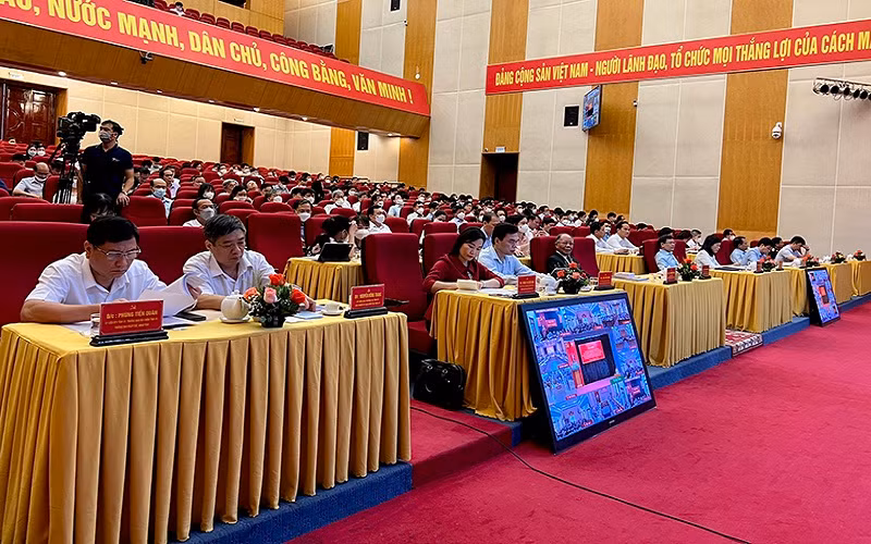Các đại biểu tham dự hội nghị.