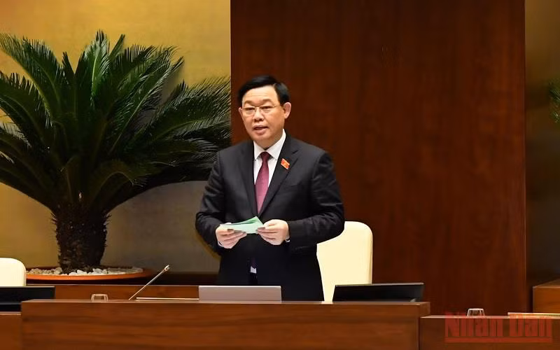 Chủ tịch Quốc hội Vương Đình Huệ phát biểu bế mạc phiên chất vấn và trả lời chất vấn. (Ảnh: LINH NGUYÊN)