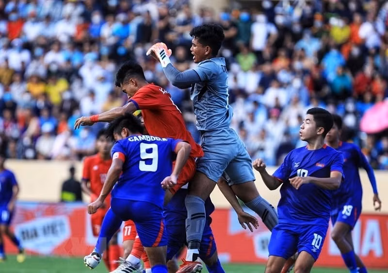 Thắng thuyết phục U23 Lào 4-1, U23 Campuchia vươn lên dẫn đầu bảng B -0
