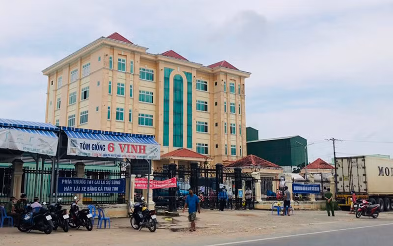 Nhiều Công ty chế biến thủy sản ở thị xã Giá Rai, tỉnh Bạc Liêu có công nhân bị Covid-19 lây lan ra cộng đồng.