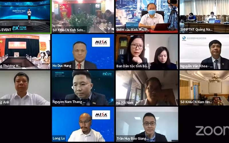 Diễn đàn Cấp cao Chuyển đổi số Việt Nam 2021 được tổ chức theo hình thức trực tuyến.