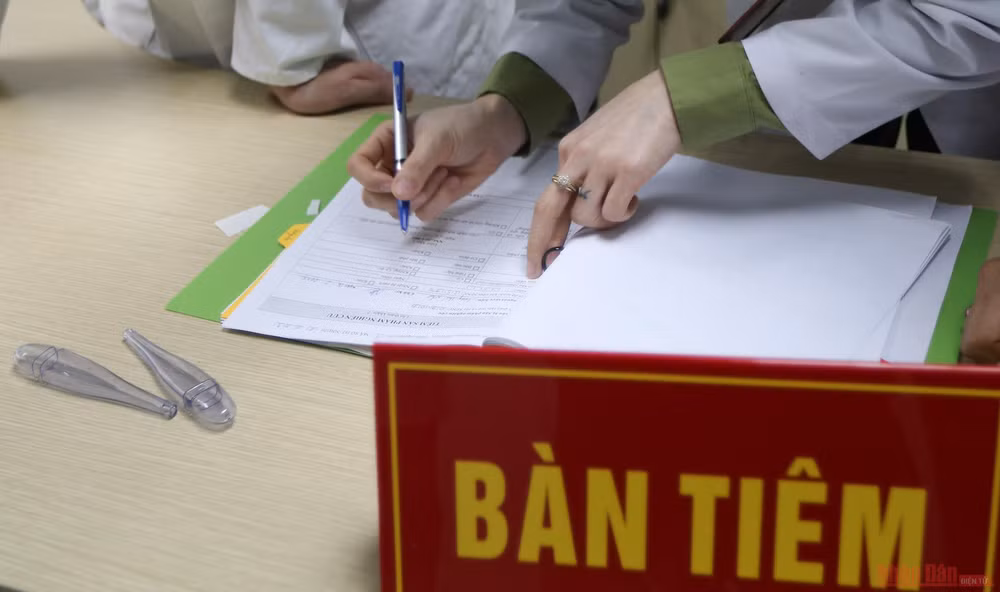 12vaccine_Vietnam_giai_doan_2-1614329247472.JPG