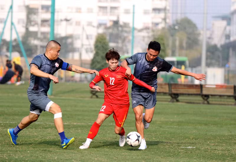 Đội tuyển nữ Quốc gia đấu tập với Đội cựu cầu thủ SEA Games 23