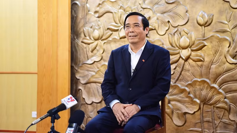 Đồng chí Nguyễn Thanh Bình, Ủy viên T.Ư Đảng, Phó Trưởng Ban Thường trực Ban Tổ chức T.Ư chủ trì họp báo.