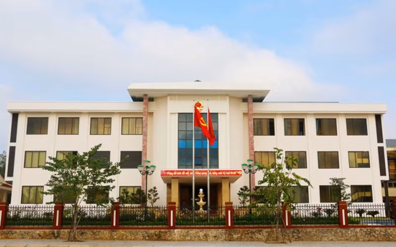 Trụ sở Huyện ủy, UBND huyện Cô Tô, tỉnh Quảng Ninh.