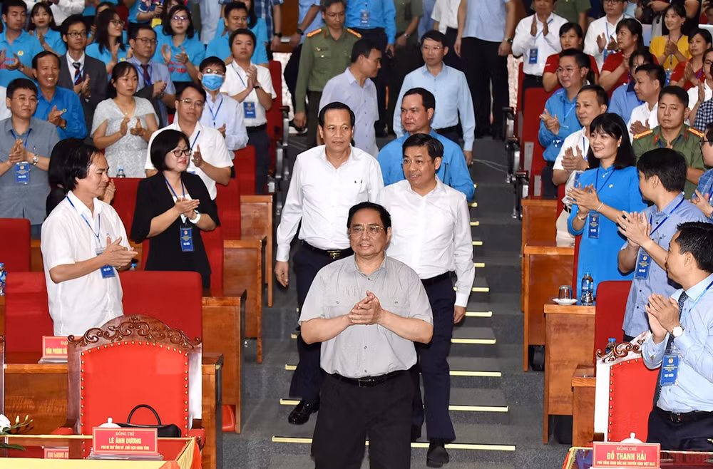 Thủ tướng Chính phủ Phạm Minh Chính gặp gỡ đối thoại với công nhân lao động năm 2022 -0