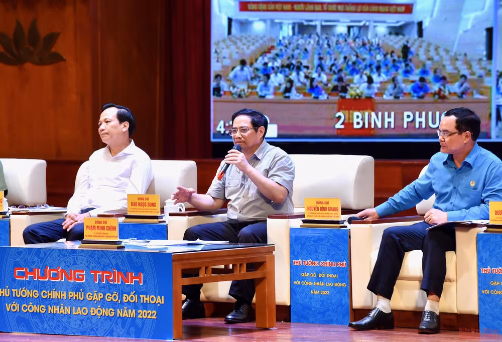 Thủ tướng Chính phủ Phạm Minh Chính gặp gỡ đối thoại với công nhân lao động năm 2022 -0