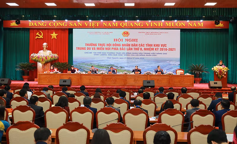 Các đại biểu dự hội nghị.