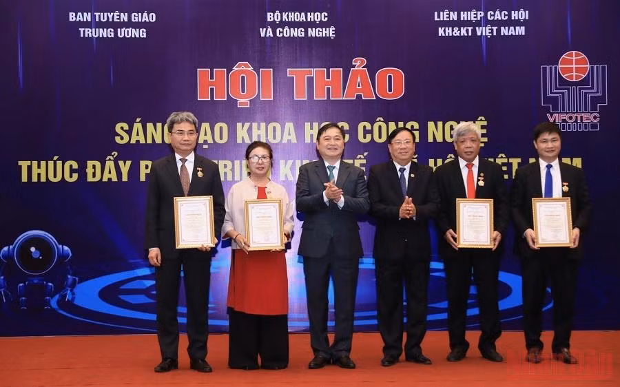 Sáng tạo khoa học công nghệ thúc đẩy phát triển kinh tế-xã hội -0