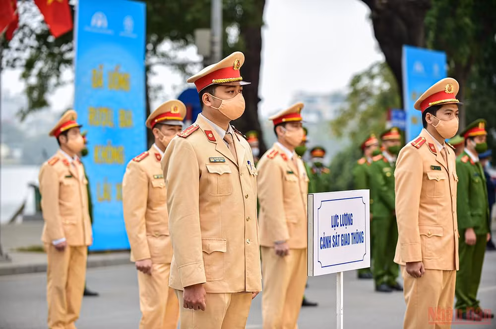 Lễ phát động ra quân Năm An toàn giao thông 2022 -0