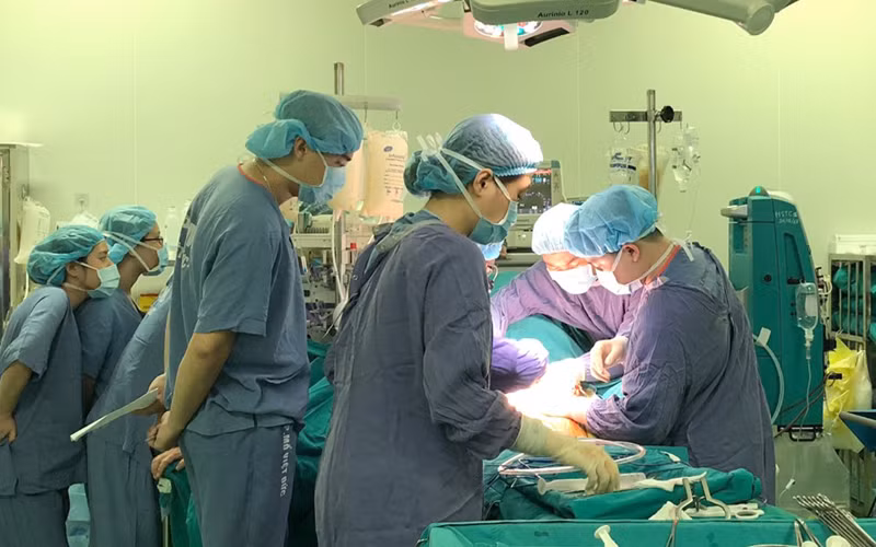 Một ca ghép thận tại Bệnh viện Hữu nghị Việt Đức. 