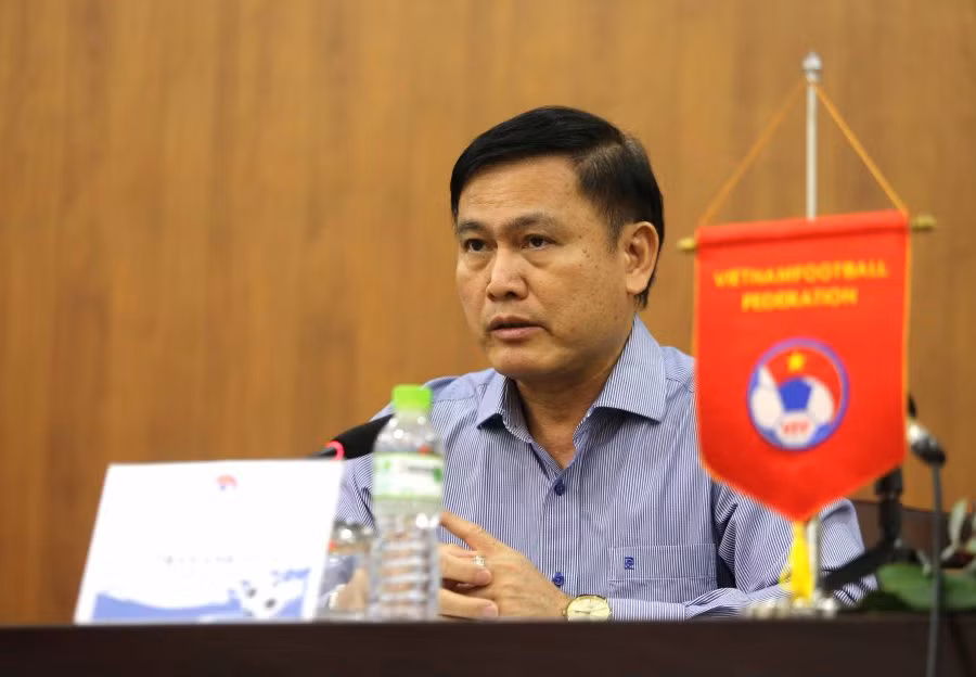 Ủy viên thường trực Ban Chấp hành VFF, ông Trần Anh Tú khẳng định V-League sẽ không kết thúc sớm. (Ảnh: HẢI ĐĂNG)