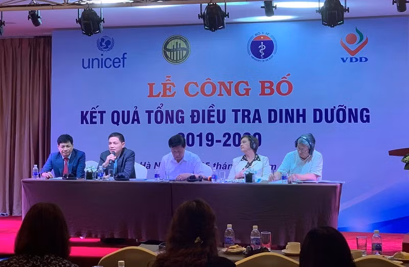 Chiều cao ở nhóm thanh niên 18 tuổi tăng mạnh