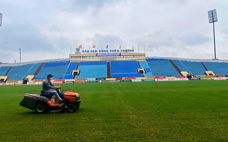 Sân vận động Thiên Trường đã được đầu tư hơn 25 tỷ đồng để sửa chữa, nâng cấp các hạng mục phục vụ SEA Games 31.