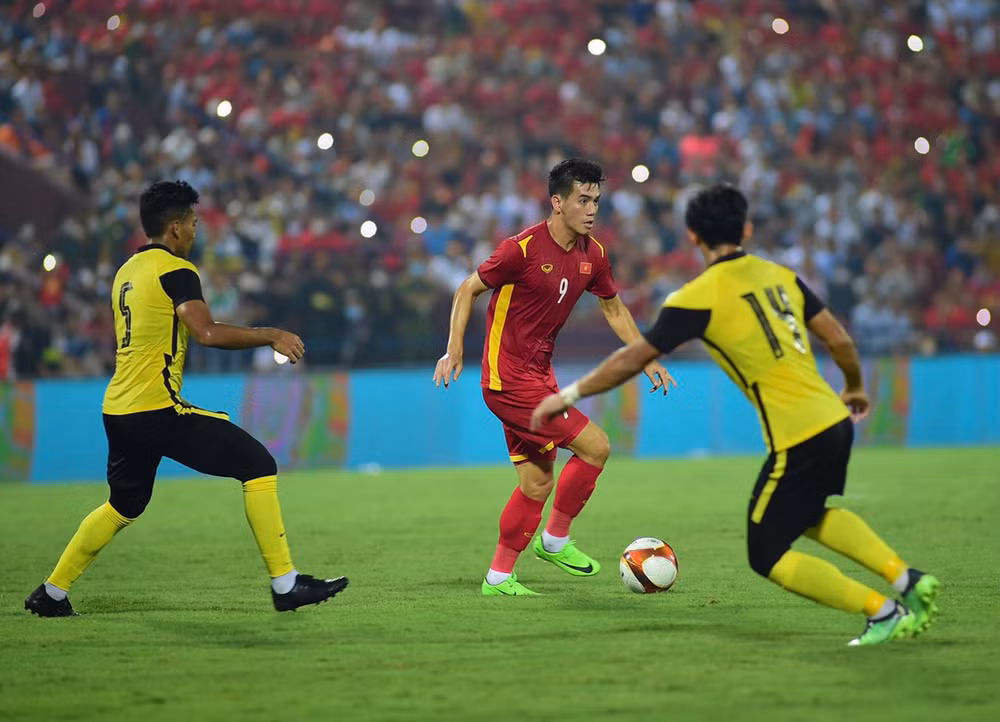 Những pha bóng hấp dẫn trong chiến thắng bán kết đầy cảm xúc của U23 Việt Nam -0