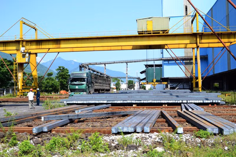 Tháo gỡ khó khăn cho nhà máy sản xuất phôi thép từ mỏ sắt Quý Xa -0