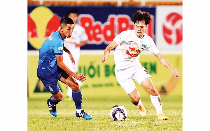 Đội HAGL vượt qua An Giang với tỷ số 2-1 ở vòng một Cúp Quốc gia 2021. Ảnh: MINH TRẦN