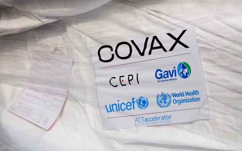 Lô vaccine được chia sẻ thông qua cơ chế COVAX. (Ảnh: Reuters)