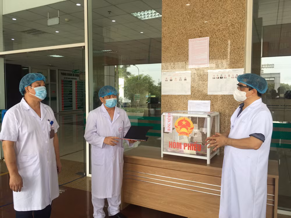 Bầu cử an toàn trong tâm dịch -0