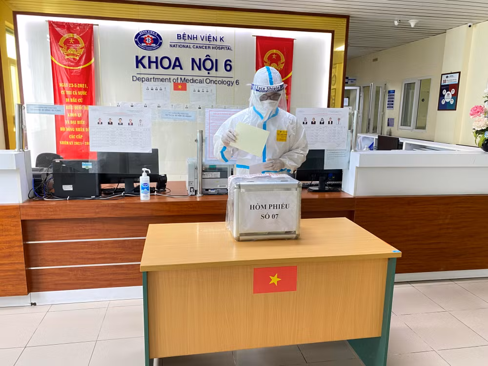 Bầu cử an toàn trong tâm dịch -1