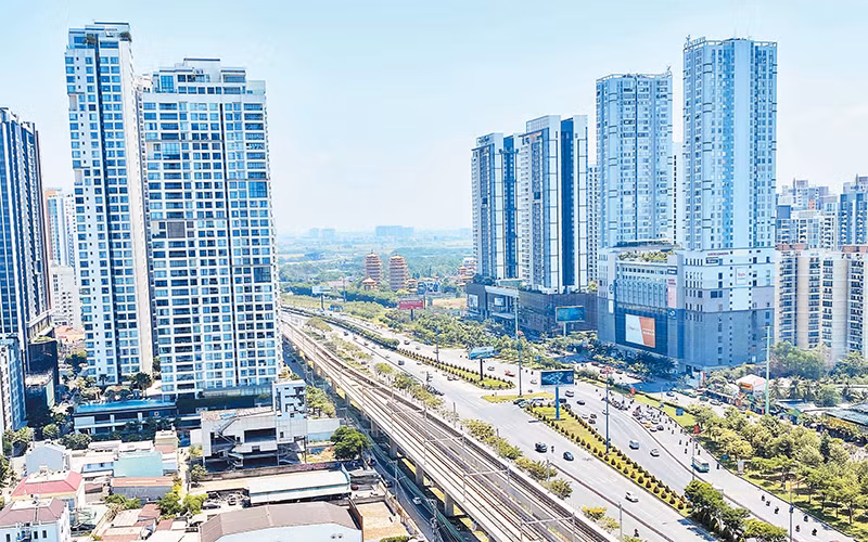 Một góc thành phố Hồ Chí Minh hôm nay. (Ảnh minh họa: HOÀNG TRIỀU)