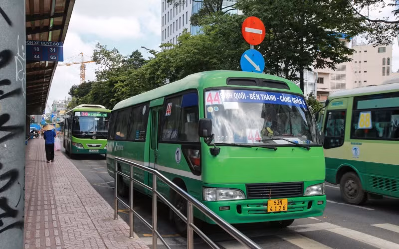 TP Hồ Chí Minh có thêm 30 tuyến xe buýt hoạt động trở lại từ ngày 15/11.