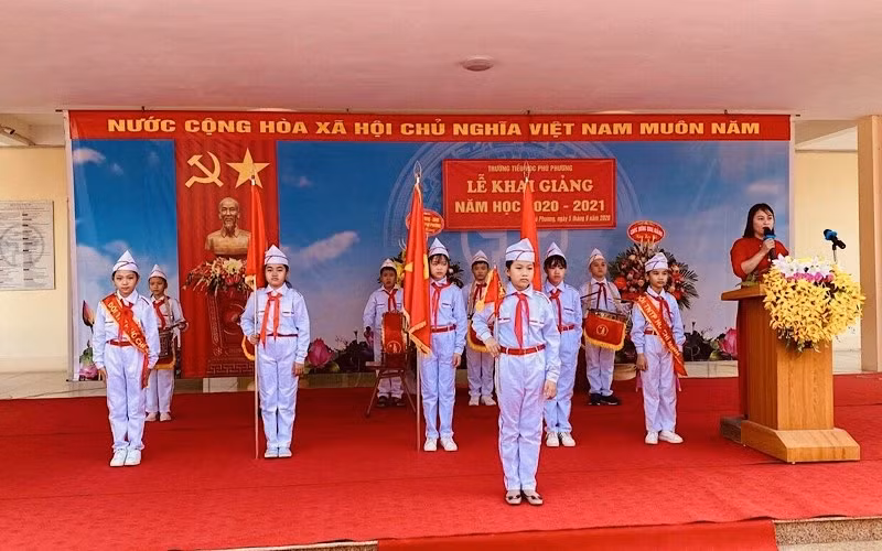 Lễ khai giảng năm học 2020-2021 tại Trường tiểu học Phú Phương, huyện Ba Vì