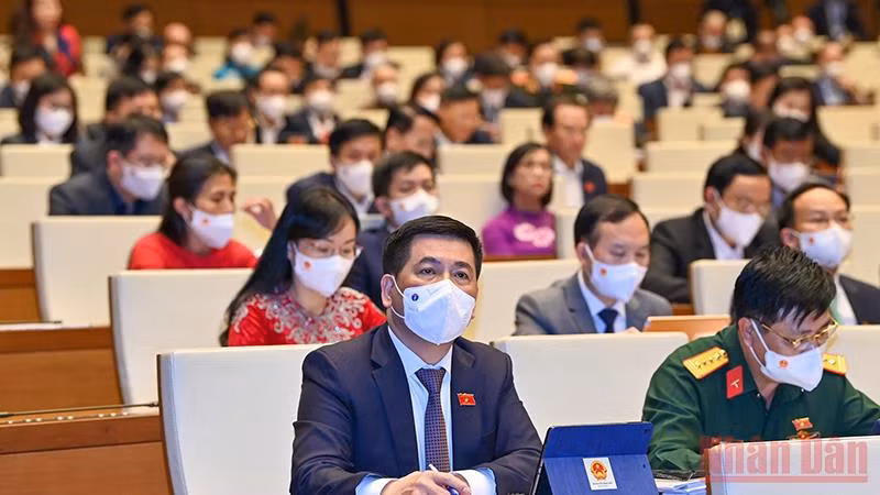 Phục hồi thị trường lao động gắn với bảo đảm an sinh xã hội -0