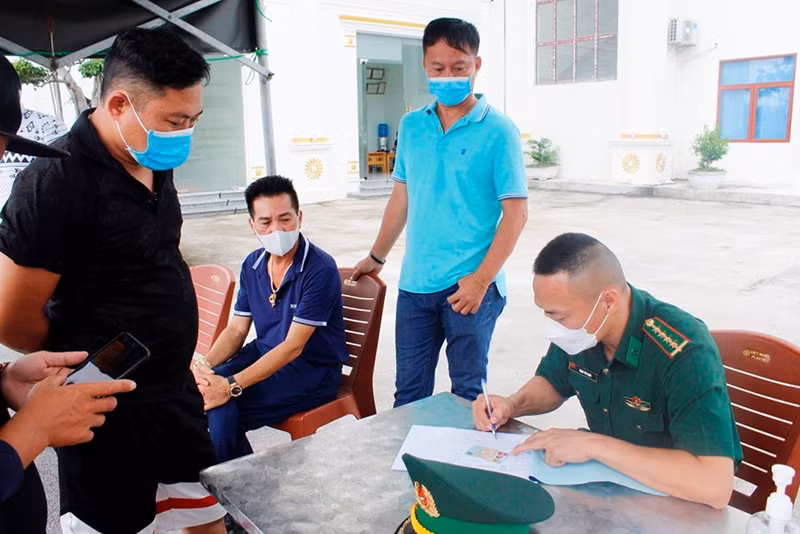 Chính thức thông quan trở lại Cửa khẩu Ka Long -0