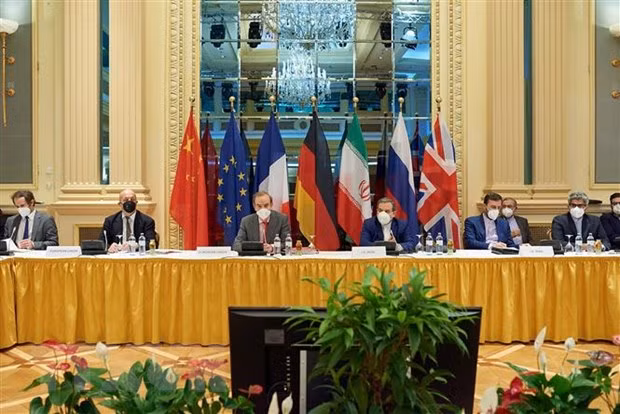 Toàn cảnh cuộc đàm phán giữa đại diện Nga, Trung Quốc, Đức, Pháp, Anh và Iran về thỏa thuận hạt nhân Kế hoạch hành động chung toàn diện (JCPOA) tại Vienna, Áo ngày 19/5. (Ảnh: THX/TTXVN)